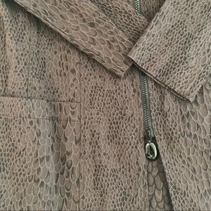 $22 sale!! Designer PantSuit w/ Stretch 14